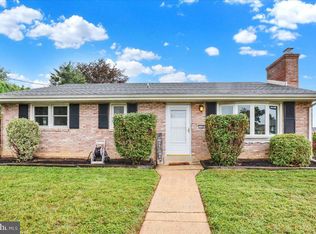 726 Suzanne Dr, Lebanon, PA 17046