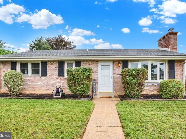 726 Suzanne Dr, Lebanon, PA 17046