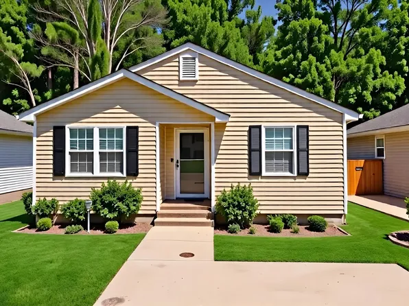 1110 Kendall Dr, Durham, NC 27703