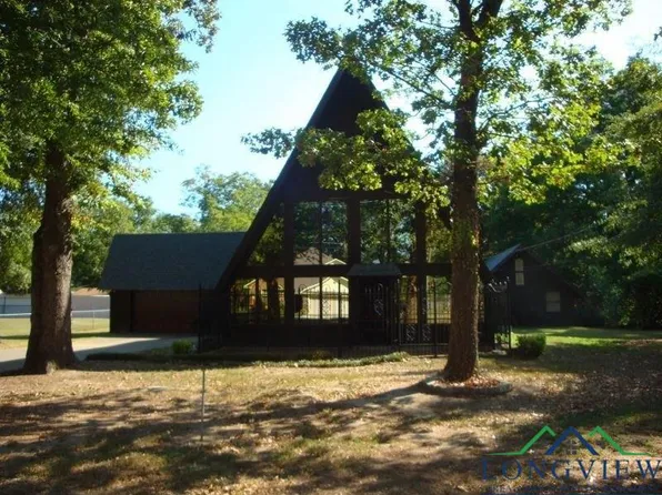 413 Central Ave, Wake Village, TX 75501