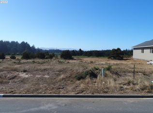 753 Seacrest Dr, Bandon, OR 97411