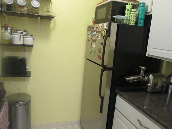 4th image of 530 Riverdale Ave APT 6K