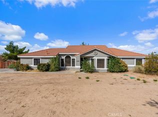 15500 Pohez Rd, Apple Valley, CA 92307