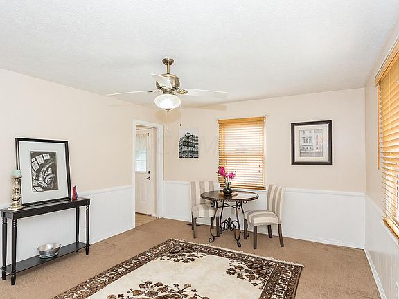 3rd image of 827 Eddystone Ave