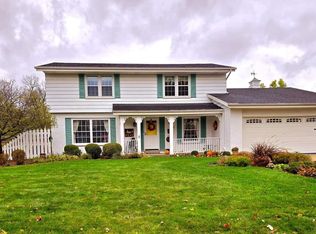 4835 Sussex Ln, Greendale, WI 53129
