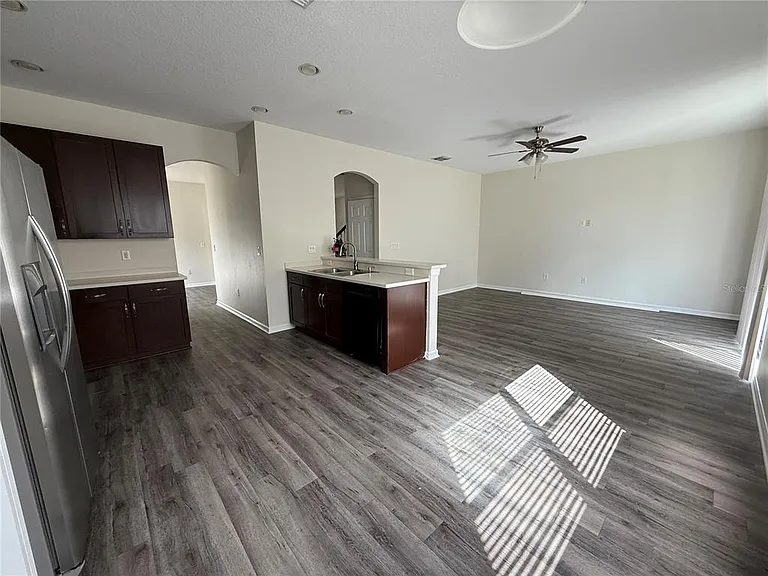 1105 Windton Oak Dr — Photo 15