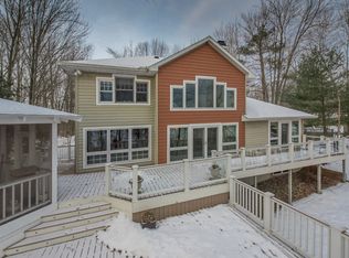 5026 N Sanford Lake Rd, Sanford, MI 48657
