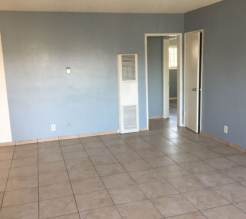 1st image of 607 E 109th Pl Unit 6