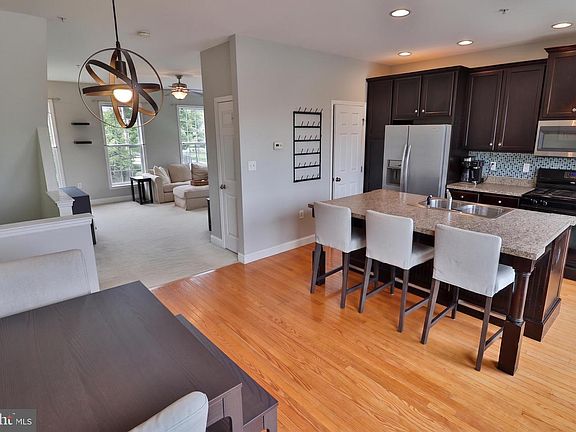 5th image of 233 Keinath St