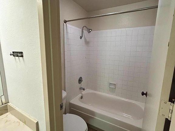 3rd image of 6143 Shelter Creek Ln