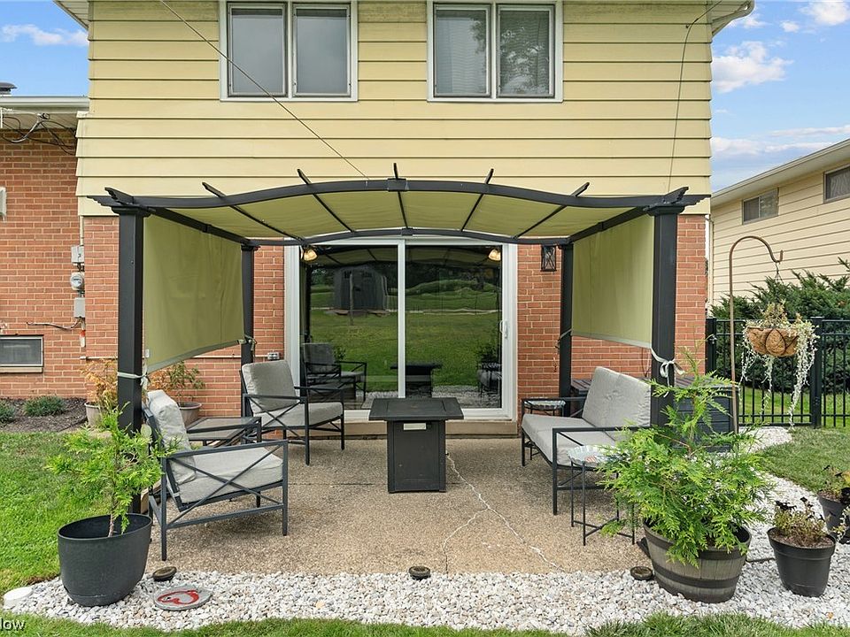 6921 Hollywood Dr, Parma, OH 44129 MLS 4480130 Zillow