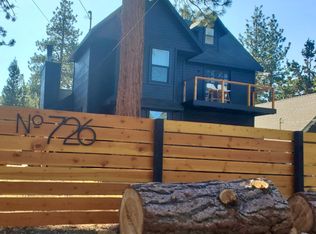 726 Los Angeles Ave, Sugarloaf, CA 92386