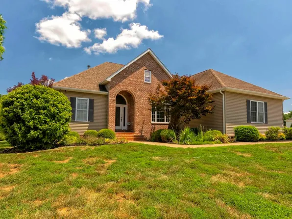 1804 S 27th St, Herrin, IL 62948