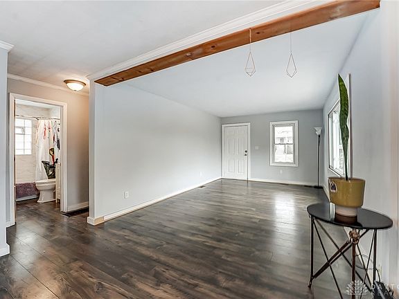 3rd image of 703 Shedborne Ave