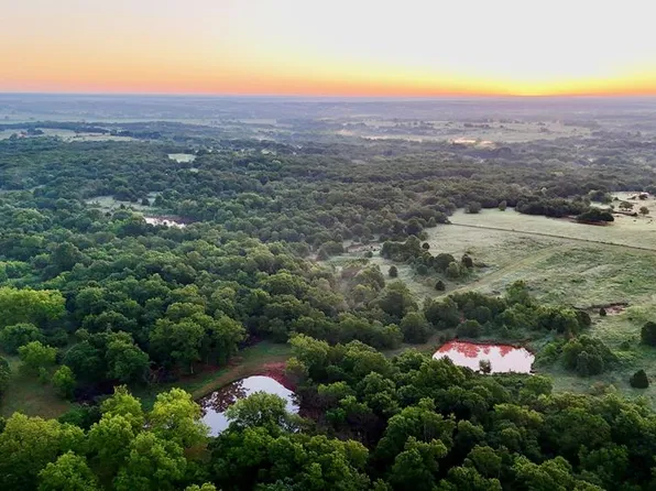 1 E 1600th Rd, Elmore City, OK 73433