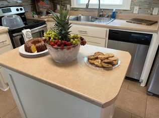 1805 Kefauver St, Manchester, TN 37355