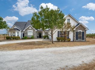 1690 Lawlis Ln, Sanger, TX 76266