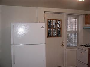 1st image of 3740 Lyme Ave #1