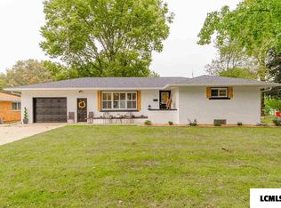 110 19th St, Lincoln, IL 62656