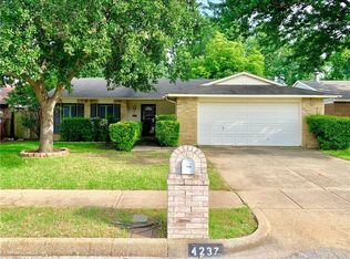 4237 Longmeadow Way, Fort Worth, TX 76133