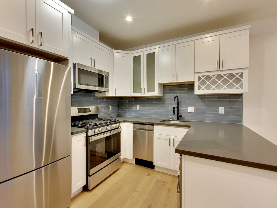 1st image of 1050 Pine St APT 02