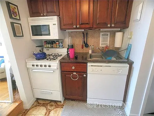 Rented by JM Preston Properties LLC | media 30