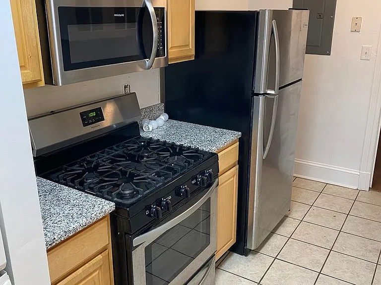 208 N Nansemond St — Photo 3