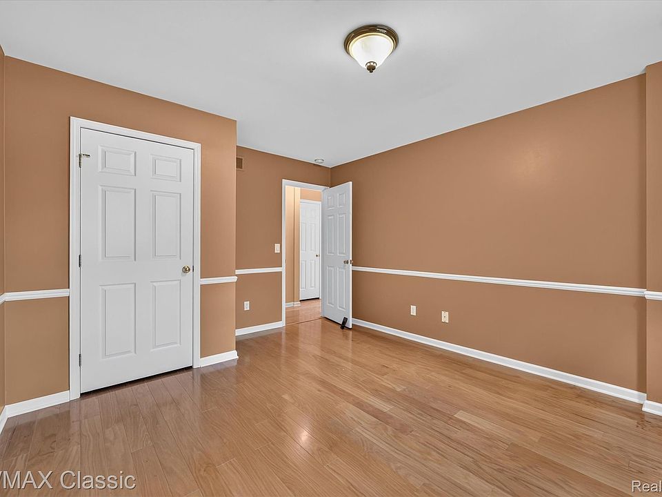 6280 Whispering Meadows Dr, photo 23