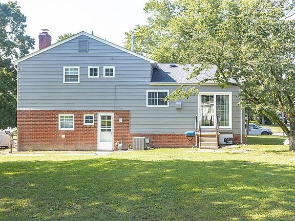 5th image of 7206 Somoa Dr