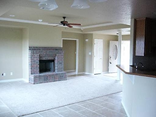 4th image of 15816 CHIPPEWA BLVD