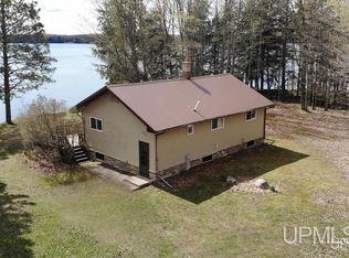 5140 W Langford Lake Rd, Watersmeet, MI 49969