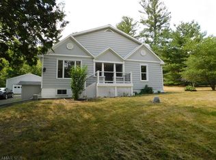 1379 Grandview Rd, Altoona, PA 16601