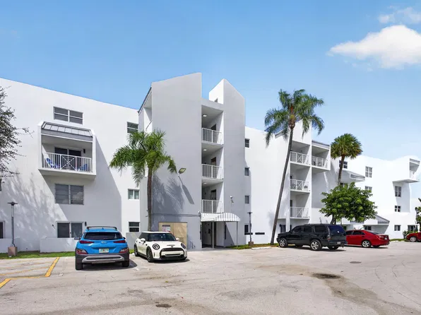 2840 NE 14th St #109A, Pompano Beach, FL 33062