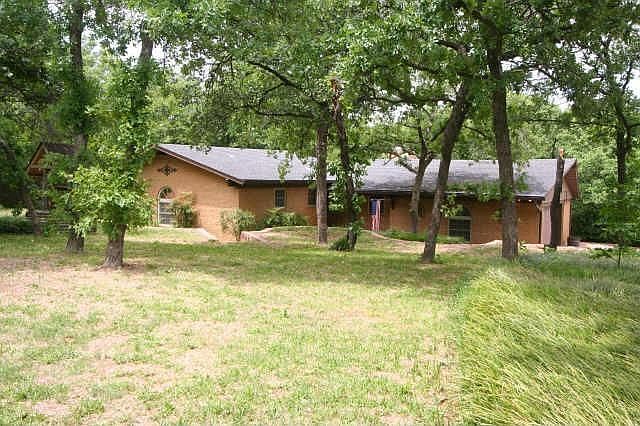 1st image of 2041 Meadowview Dr