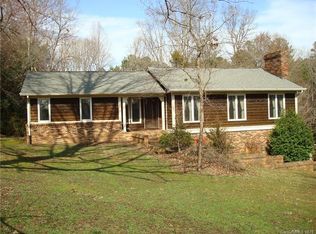 506 Hilltop Dr, Dallas, NC 28034