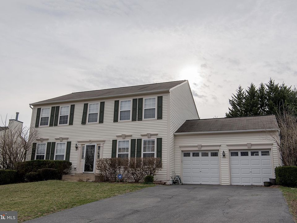 1st image of 44 Savannah Ct