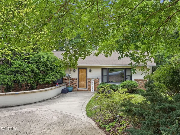 126 Westwood Dr, Clinton, TN 37716