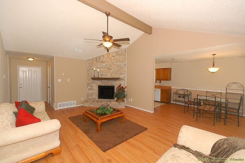 1st image of 1052 Westcliff Ave