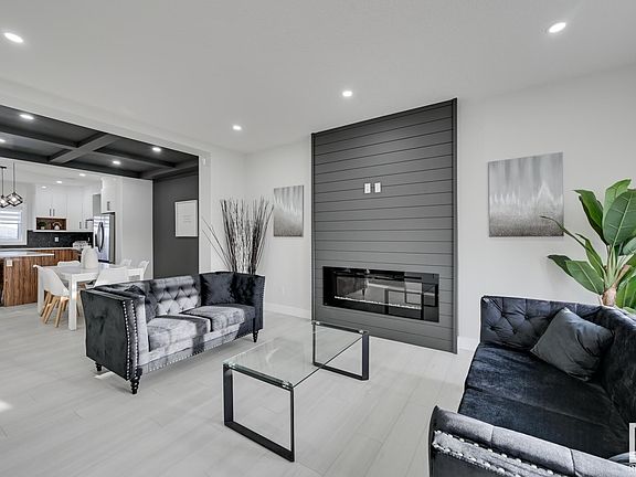 4th image of 4 Chambery Cres