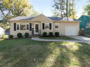 4901 W 56th St, Roeland Park, KS 66205