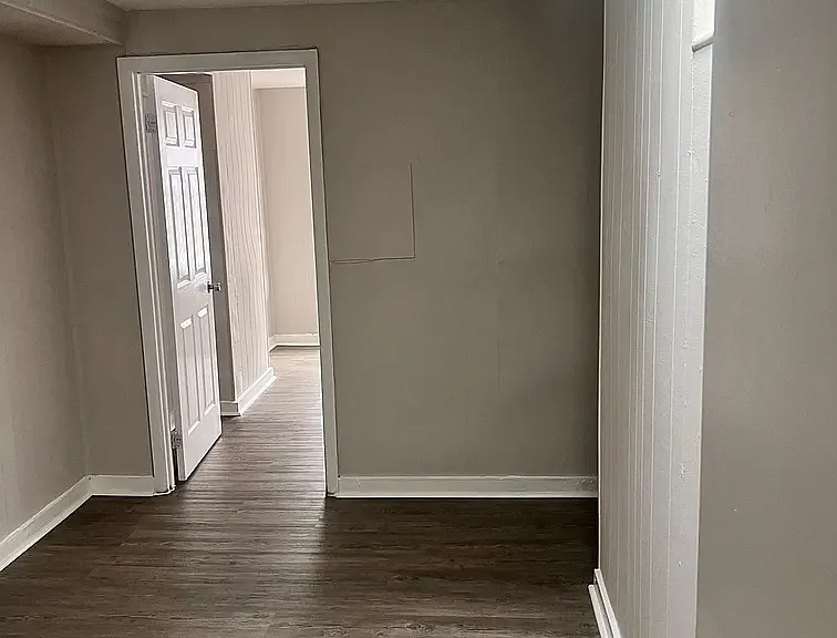 417 N Rose St — Photo 6