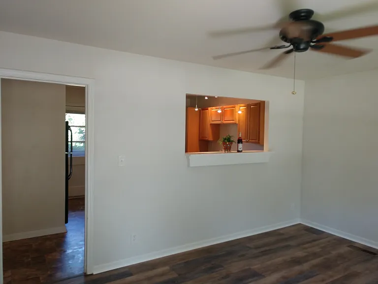 3060 Woodmanor Ct — Photo 7