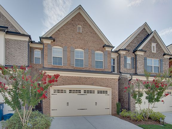 2nd image of 179 Braemore Mill Dr
