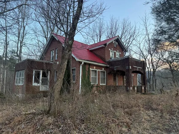 47 Burch Cove Rd, Hayesville, NC 28904