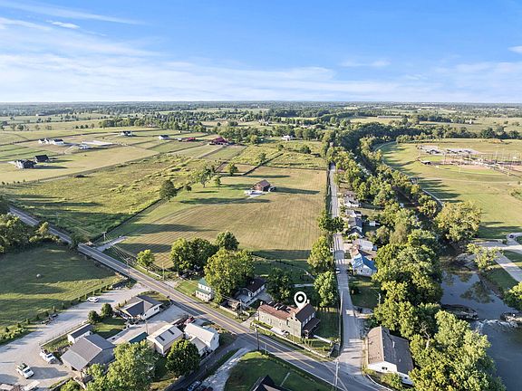 4th image of 104 Lloyd Rd