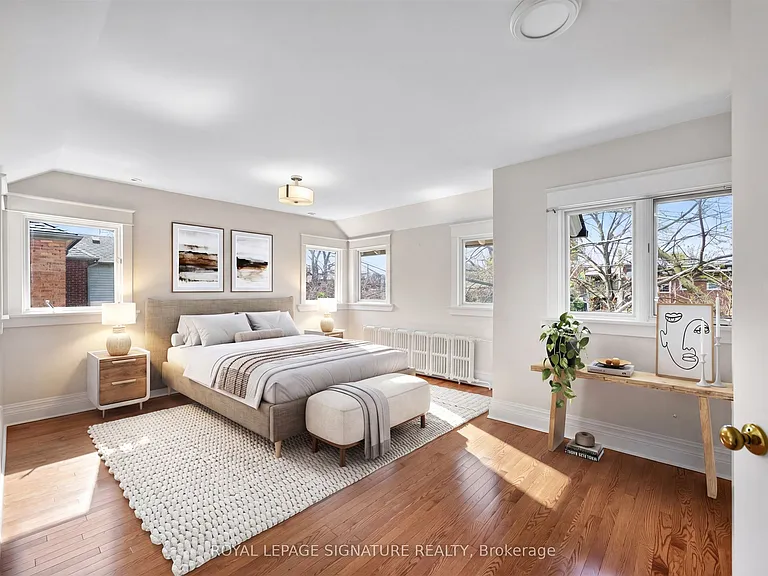 426 Armadale Ave — Photo 24