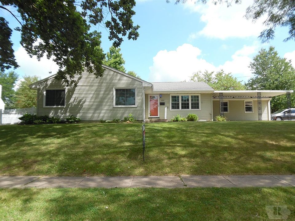 1st image of 2700 Sunnyside Ave