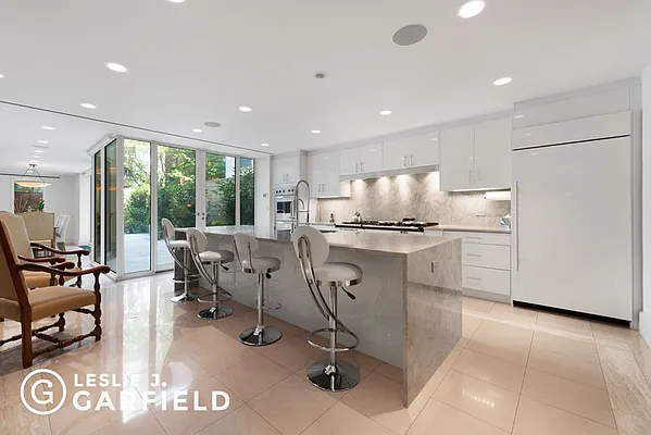 Sold by Leslie J. Garfield | media 14