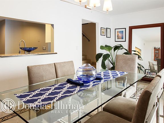 4th image of 635 Euclid Ave APT 104