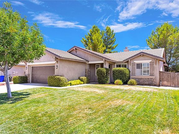 2nd image of 11611 Danielle Dr